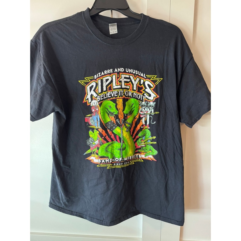 Ripley's Believe It or Not Band of Misfits Graphic T-Shirt Mens XL Black Cotton